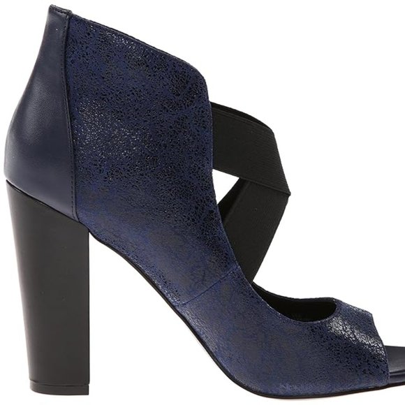 Charles By Charles David Juju Navy/Black Peep-Toe Bootie Sandal, Size 7 - Picture 3 of 3